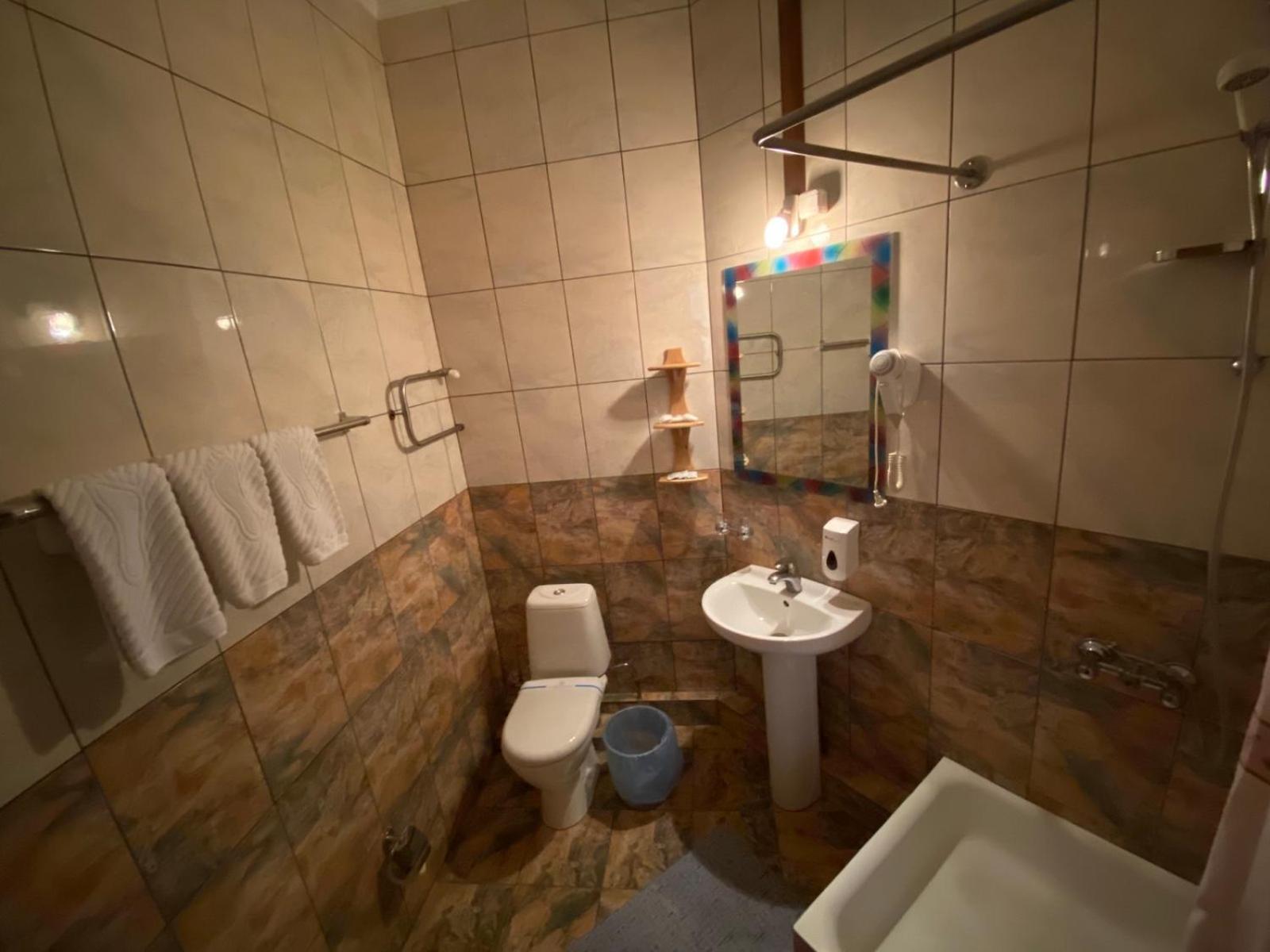 Petropavlovskaya Borshchagovka Tisa Hotel מראה חיצוני תמונה